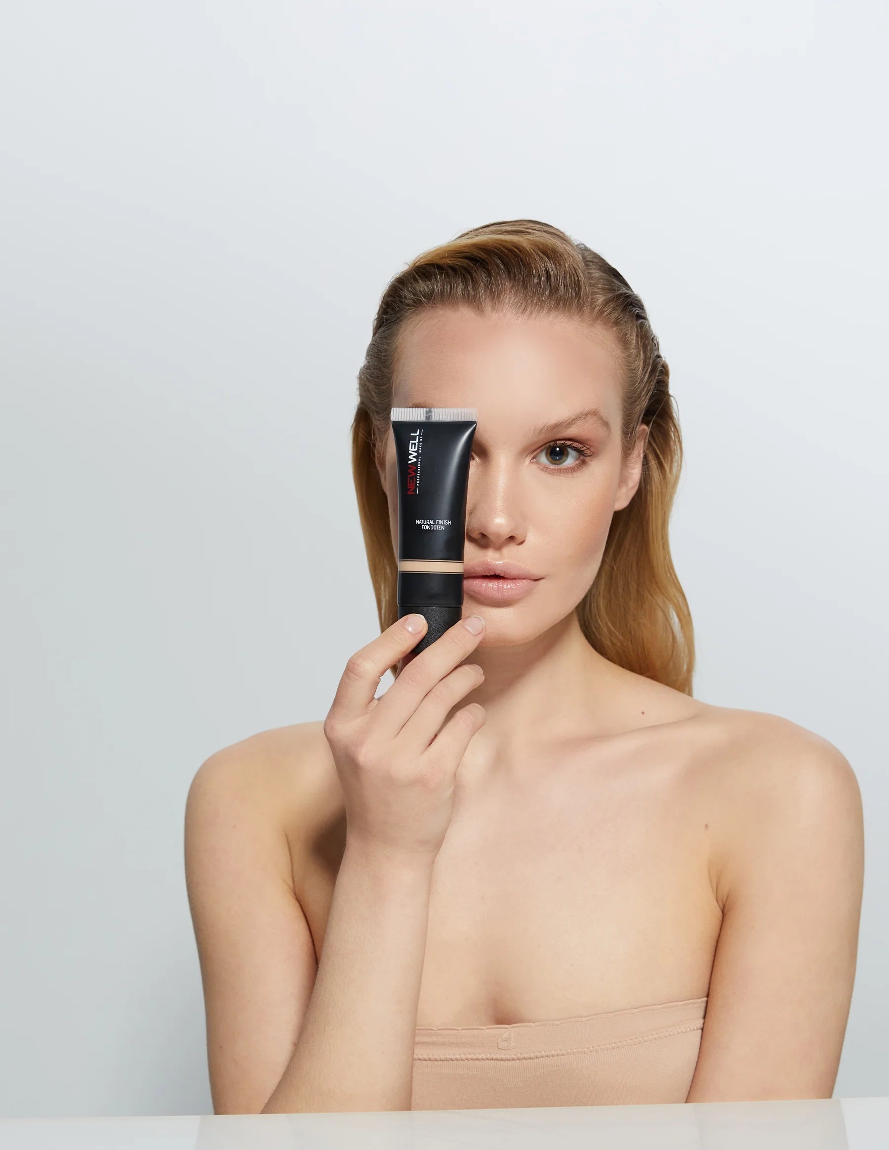 Natural Finish Foundation 03 | 30 ml.