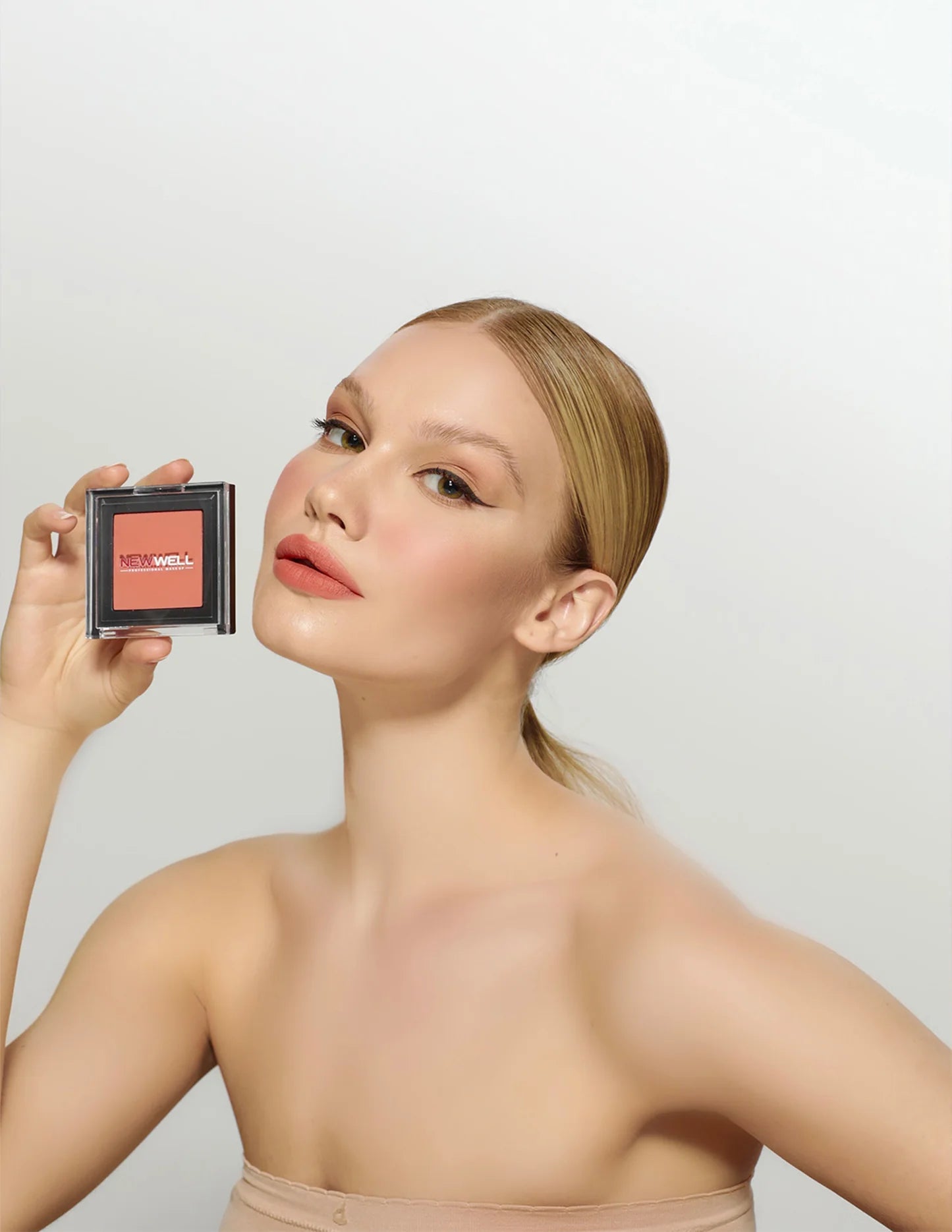 Newwell Powder Blusher 01